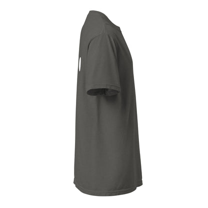 CÓDIGO 3 — camiseta gruesa unisex color Pepper, vista lateral derecha